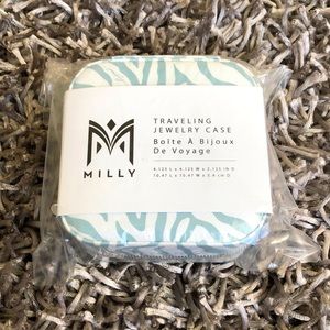 Brand new traveling jewelry case